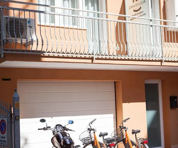 Casa Di Lucia Bed and Breakfast 4*
