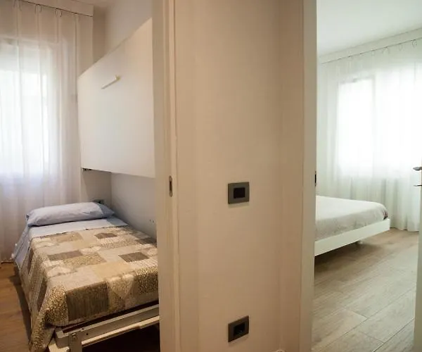 Casa Di Lucia Bed and Breakfast 4*