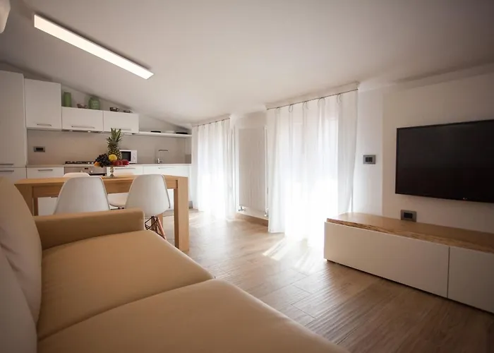 Casa Di Lucia Bed and Breakfast