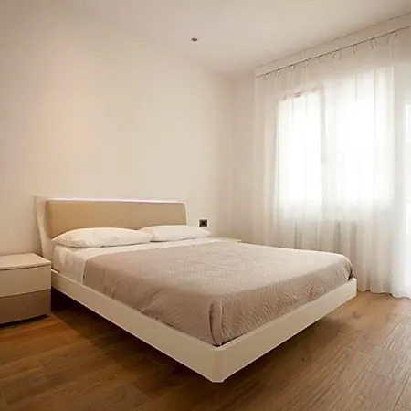Casa Di Lucia Bed & Breakfast